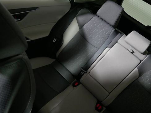 Used 2023 Toyota RAV4 XLE image 12