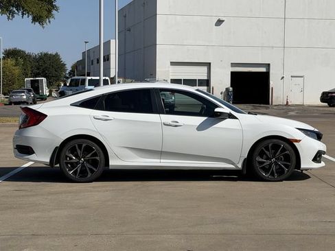 Used 2021 Honda Civic Sport image 3