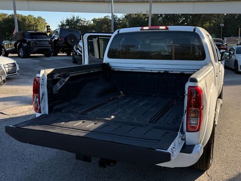 Used 2015 Nissan Frontier SV w/ SV Value Truck Package image 28