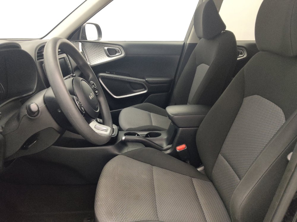 Used 2022 Kia Soul LX FWD image 17