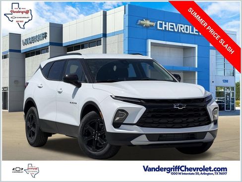 New 2026 Chevrolet Blazer LT w/ Convenience Package FWD image 1