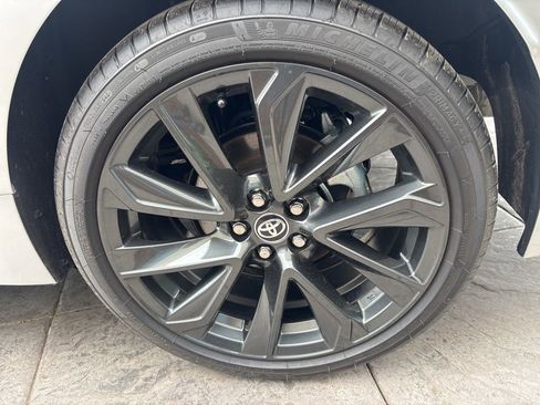 Used 2026 Toyota Corolla SE image 9