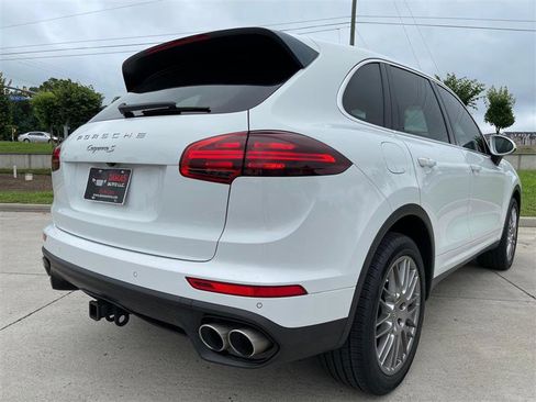 Used 2015 Porsche Cayenne S image 70