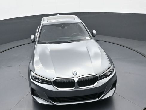 New 2025 BMW 330i xDrive Sedan w/ Convenience Package image 29