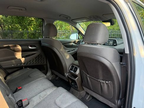 Used 2019 Hyundai Santa Fe SE AWD/4WD image 27