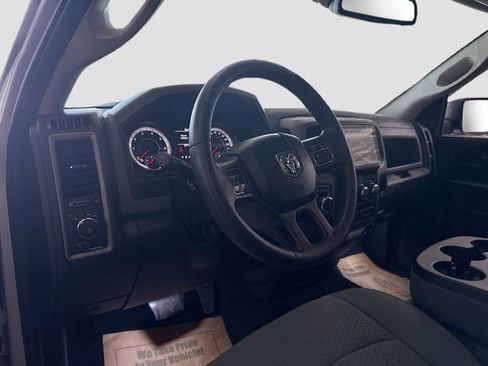 Used 2014 RAM 1500 Express AWD/4WD image 10