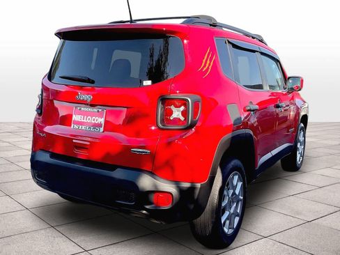 Used 2021 Jeep Renegade Latitude w/ Sun & Sound Group AWD/4WD image 16