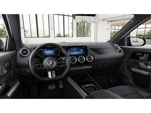 New 2026 Mercedes-Benz GLA 250 4MATIC image 3