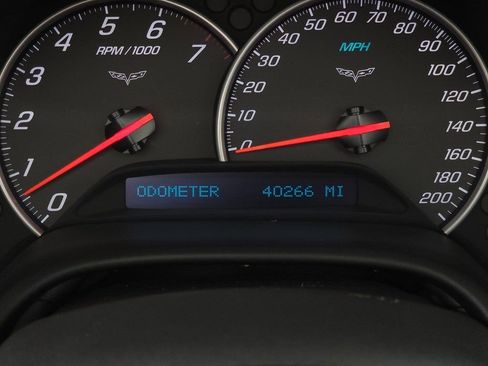 Used 2006 Chevrolet Corvette Convertible w/ Preferred Equipment Group image 26