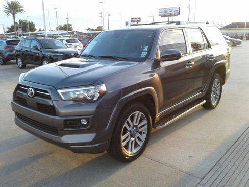 Used 2023 Toyota 4Runner TRD Sport image 3