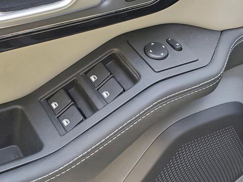 Used 2024 INEOS Grenadier Fieldmaster Edition image 16