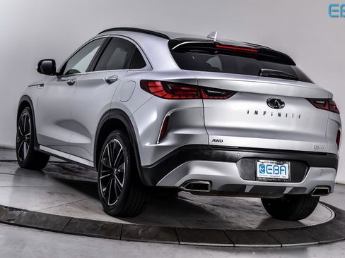 Used 2022 INFINITI QX55 Essential image 4