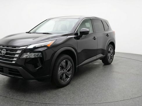 Used 2025 Nissan Rogue SV FWD image 3