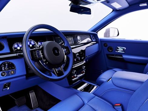 Used 2024 Rolls-Royce Phantom Sedan w/ The Phantom Package RWD image 2
