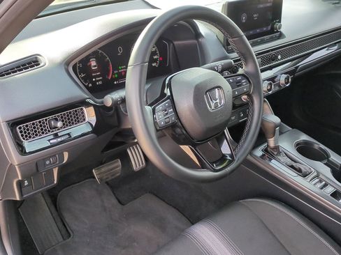 Used 2025 Honda Civic Sport image 12