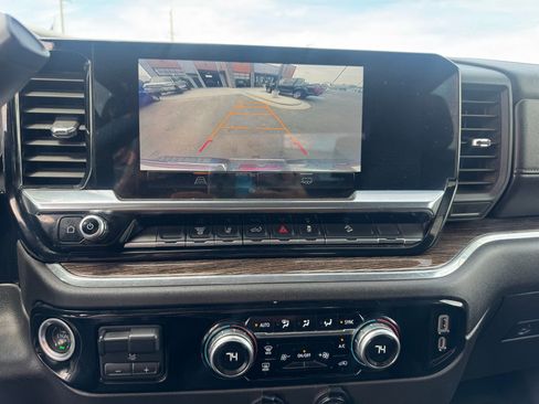 Used 2024 GMC Sierra 3500 SLE w/ SLE Convenience Package AWD/4WD image 21