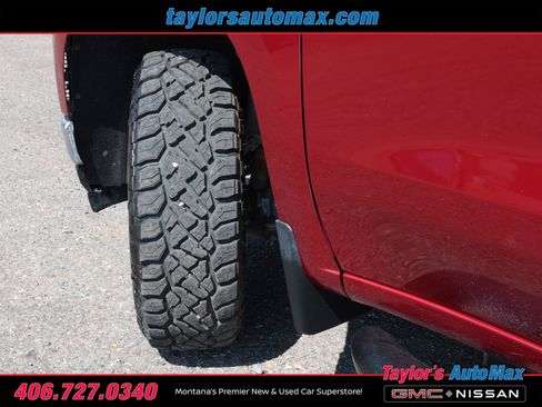 Used 2021 Chevrolet Silverado 1500 LT w/ Z71 Off-Road Package AWD/4WD image 30