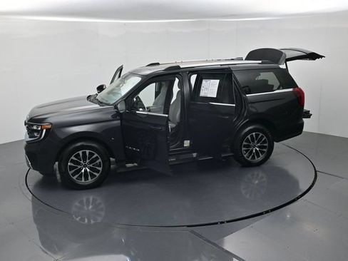 Certified 2025 Ford Expedition Platinum AWD/4WD image 53