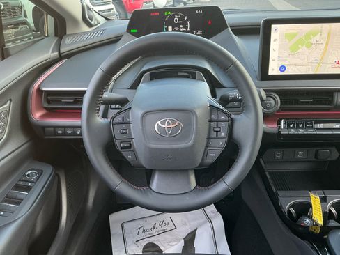 Used 2024 Toyota Prius Prime Premium image 9