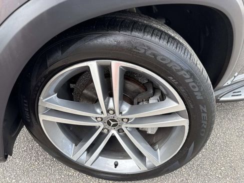 Used 2022 Mercedes-Benz GLE 350 4MATIC image 10