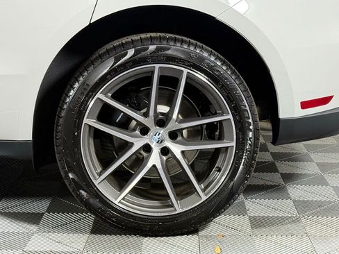 New 2026 Porsche Macan image 14