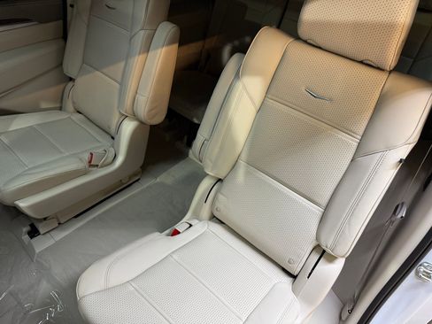 New 2026 Cadillac Escalade ESV Platinum Sport w/ LPO, ONYX Package image 51