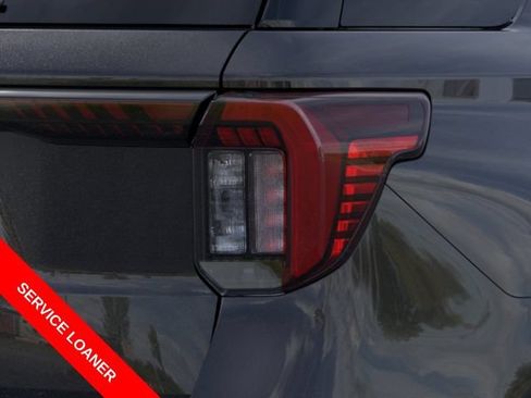 New 2026 Ford Explorer Active RWD image 21
