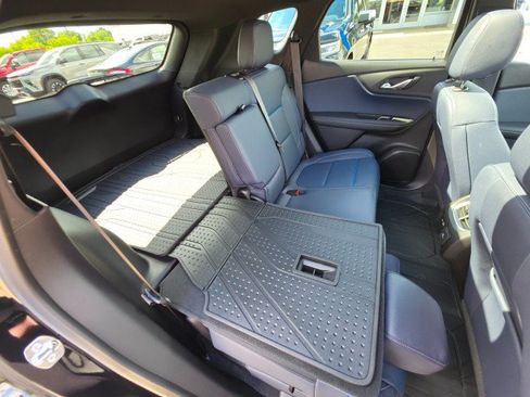 Used 2025 Chevrolet Blazer RS AWD/4WD image 18