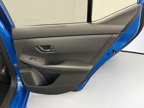 Used 2025 Nissan Sentra SV image 30