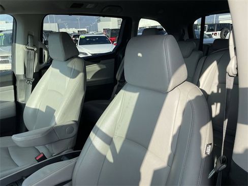 Used 2019 Honda Odyssey EX-L image 12