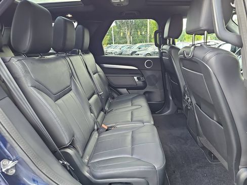 Used 2020 Land Rover Discovery Landmark AWD/4WD image 27