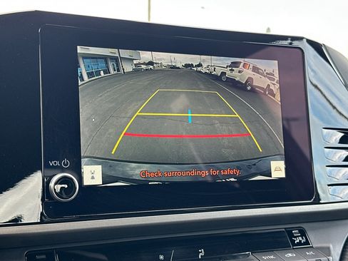 Certified 2025 Toyota Camry SE image 18