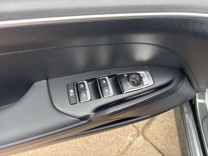 New 2026 Kia K5 LXS FWD image 19