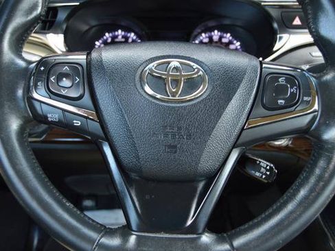 Used 2013 Toyota Avalon Limited FWD image 18