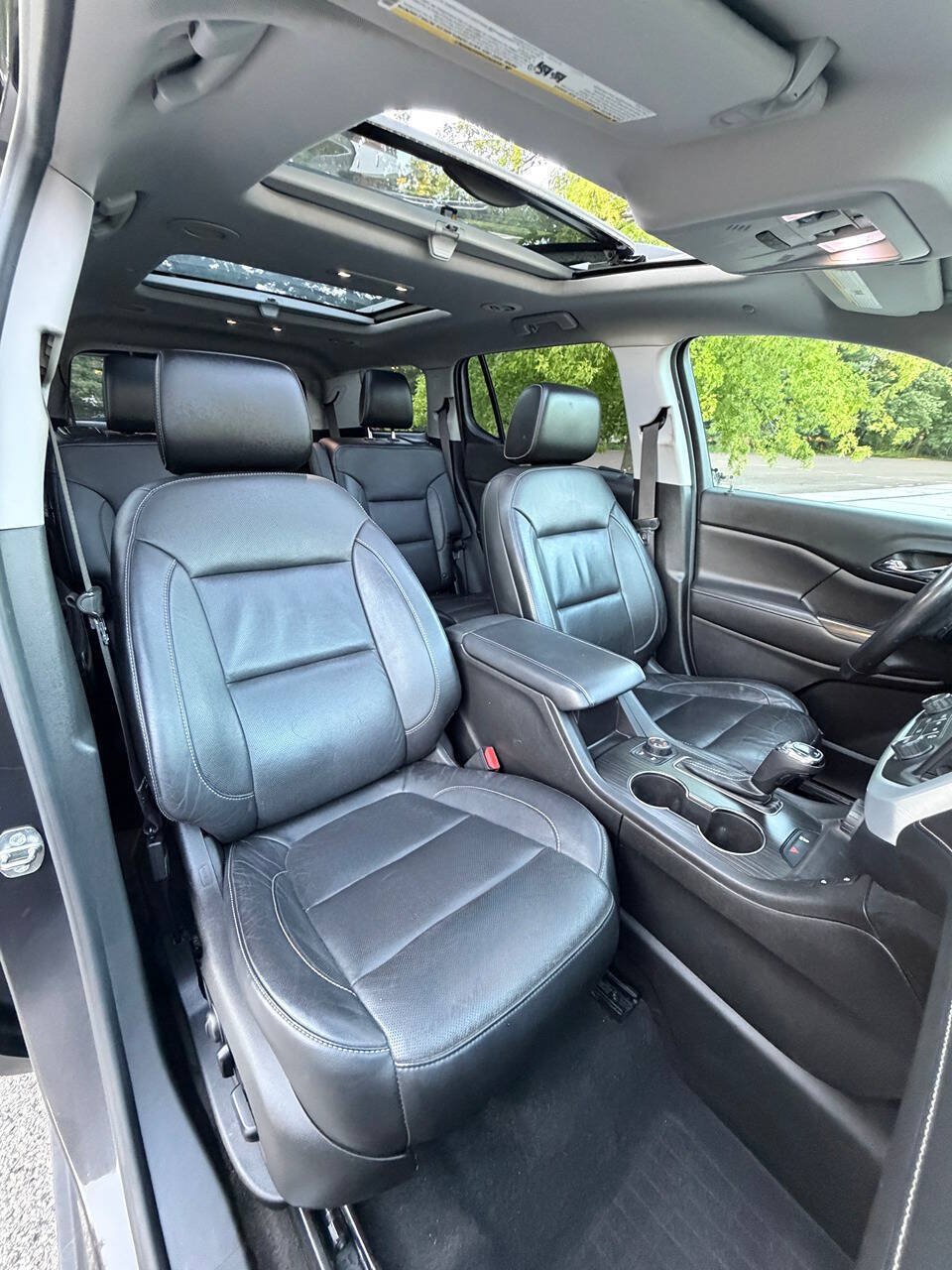 Used 2017 GMC Acadia SLT w/ LPO, Floor Liner Package AWD/4WD image 50
