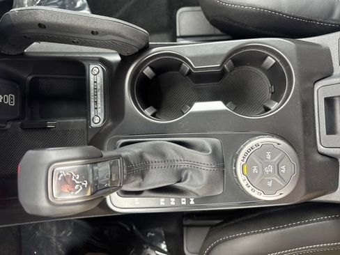 New 2026 Ford Bronco Outer Banks AWD/4WD image 32
