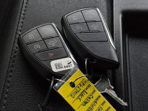 Used 2023 Chevrolet Silverado 1500 Custom image 36