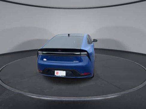 Used 2025 Toyota Prius XSE Premium image 7