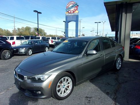 Used 2017 BMW 320i xDrive Sedan image 1