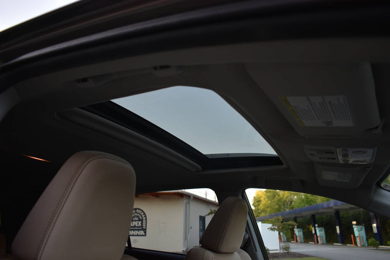 Used 2015 Toyota RAV4 XLE FWD image 26