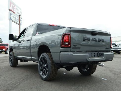 New 2026 RAM 2500 Big Horn AWD/4WD image 9