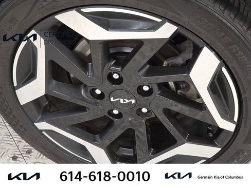 Certified 2024 Kia Seltos SX w/ SX Sunroof Package AWD/4WD image 12
