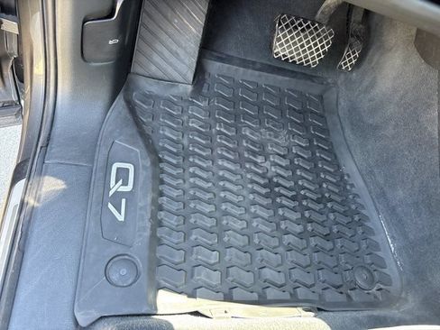 Used 2024 Audi Q7 3.0T Prestige AWD/4WD image 35
