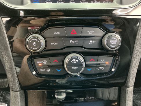 Used 2021 Chrysler 300 S RWD image 35