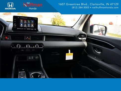 New 2025 Honda Pilot Touring image 22