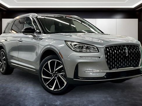Used 2023 Lincoln Corsair Reserve w/ Equipment Group 202A AWD/4WD image 1