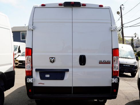 Used 2022 RAM ProMaster 3500 w/ Convenience Group FWD image 5