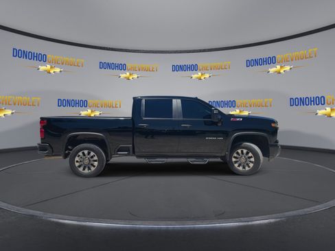 Used 2025 Chevrolet Silverado 2500 Custom w/ Custom Value Package AWD/4WD image 12