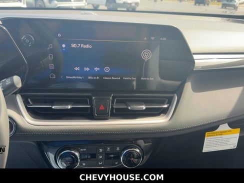 New 2026 Chevrolet TrailBlazer LT w/ Convenience Package FWD image 19