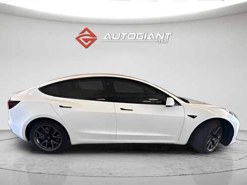 Used 2023 Tesla Model 3 Standard Range RWD image 5
